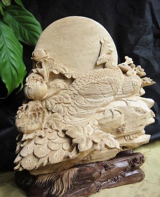 雅趣天工 解读‘朝阳沉香木雕摆件’中的牡丹富贵吉祥